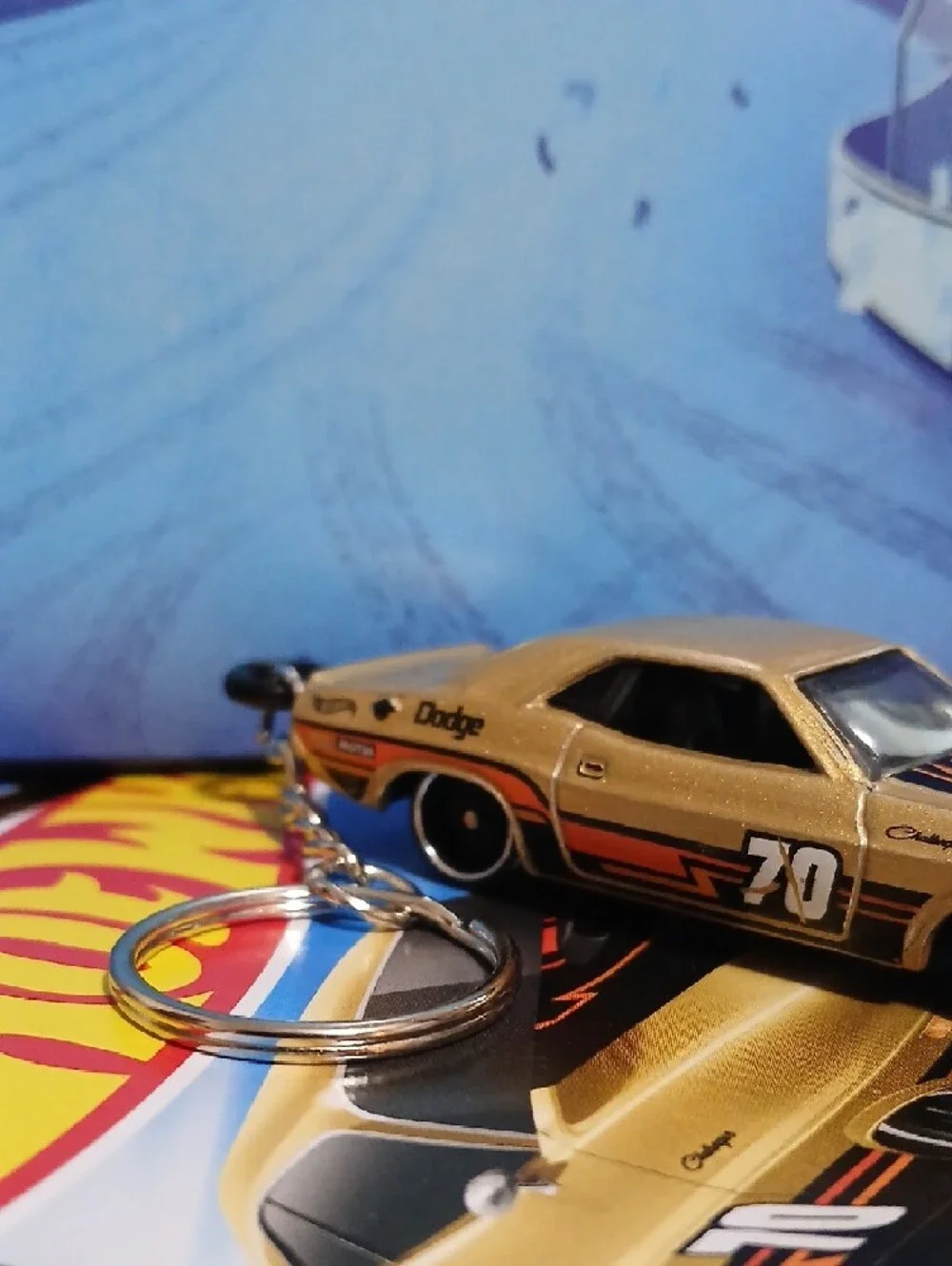 Hot Wheels official style